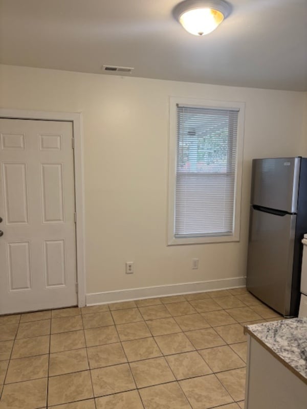 Building Photo - 2922 Noble Ave