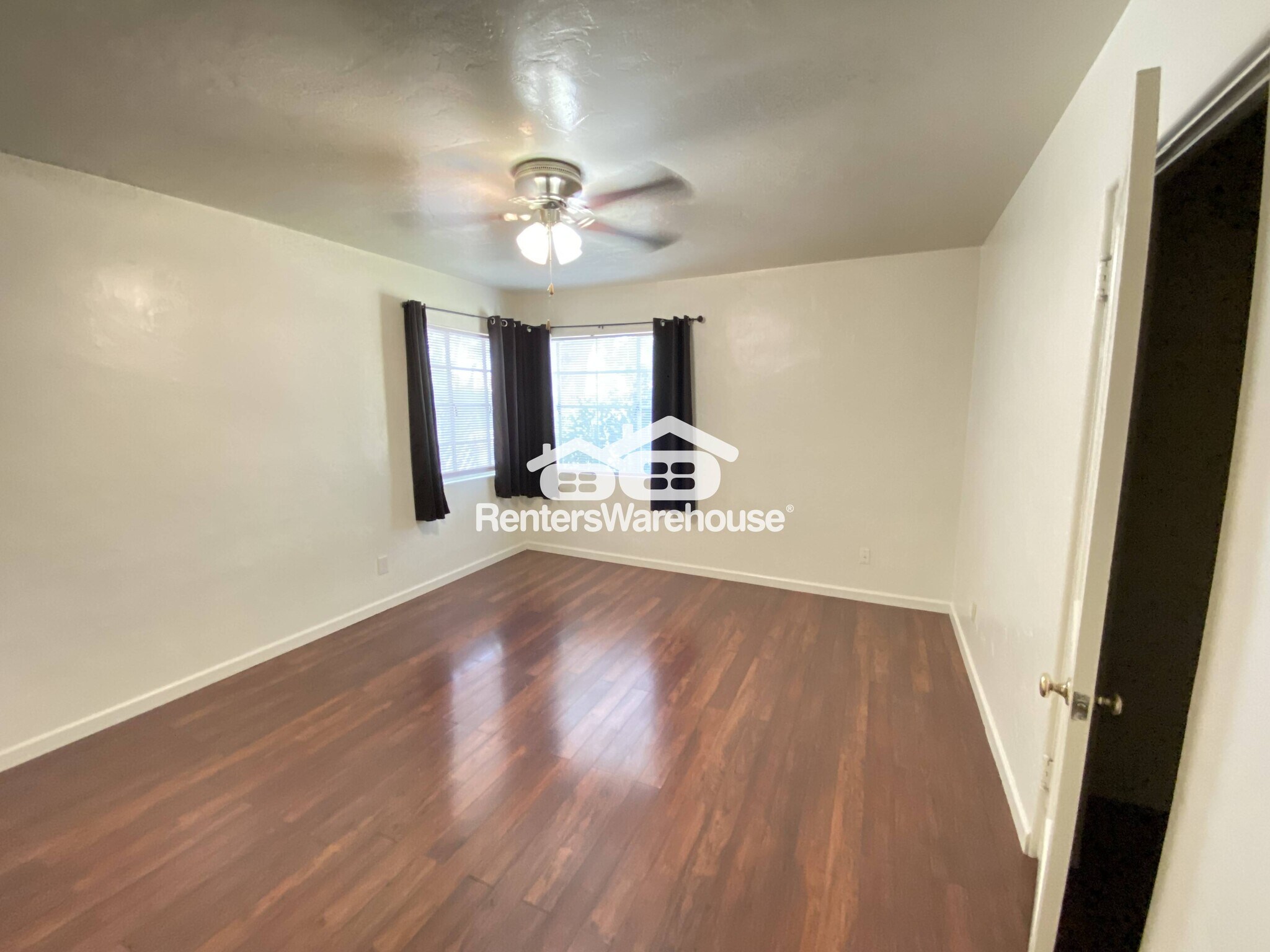 Building Photo - 6140 N 18th Dr