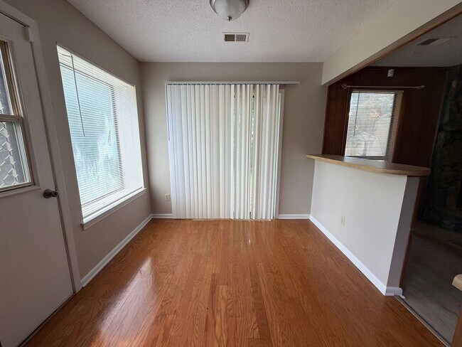 Building Photo - 2253 Mangum Rd