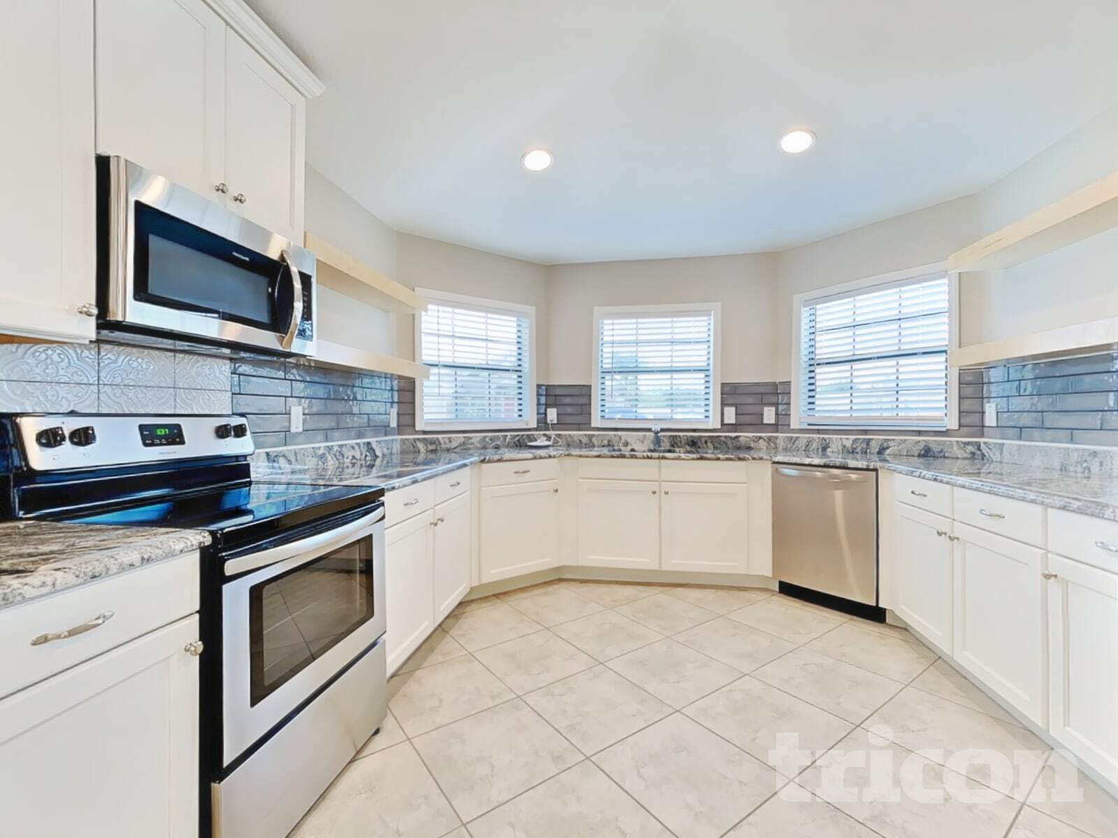 Building Photo - 3140 Kiwi Ave