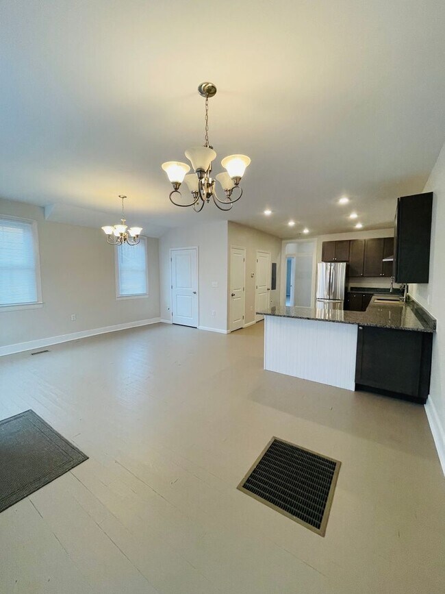 Building Photo - One Bedroom Apartment for Rent