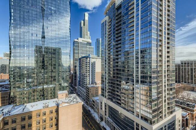 Building Photo - 1400 S Michigan Ave