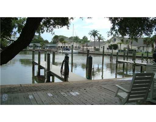 Building Photo - 215 18th Ave