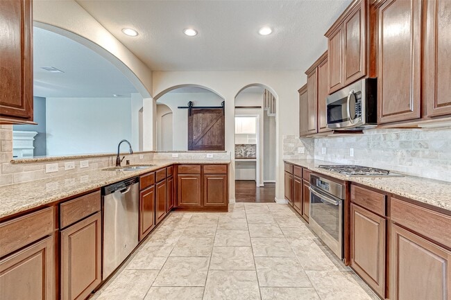 Building Photo - 4814 Sequoia Park Ln