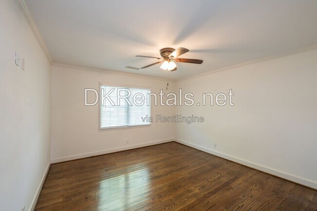 Building Photo - 55 Delmont Dr NE