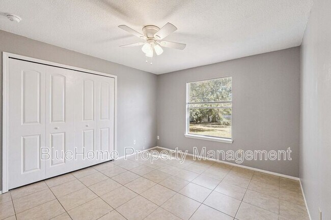 Building Photo - 5461 Lake Margaret Dr