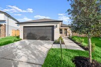 Building Photo - 16529 Breezy Knl Ct