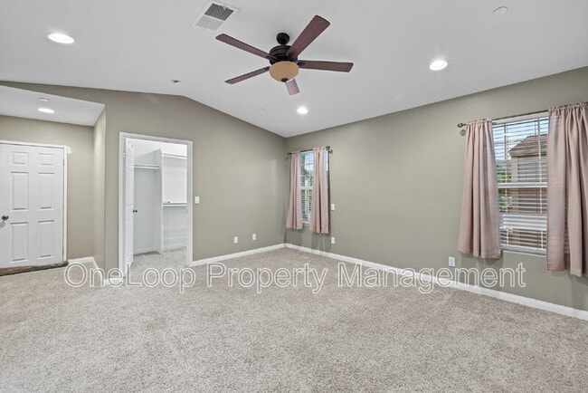 Building Photo - 8823 Los Coches Rd