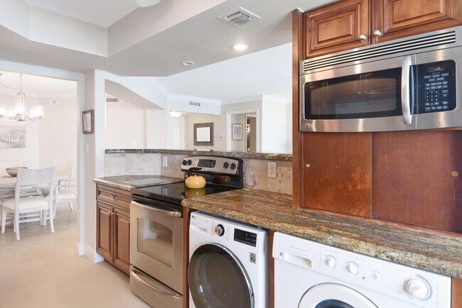 Building Photo - 500 S Ocean Blvd