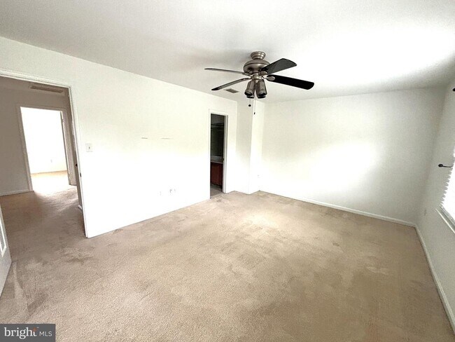 Building Photo - 6761 Jenny Leigh Ct