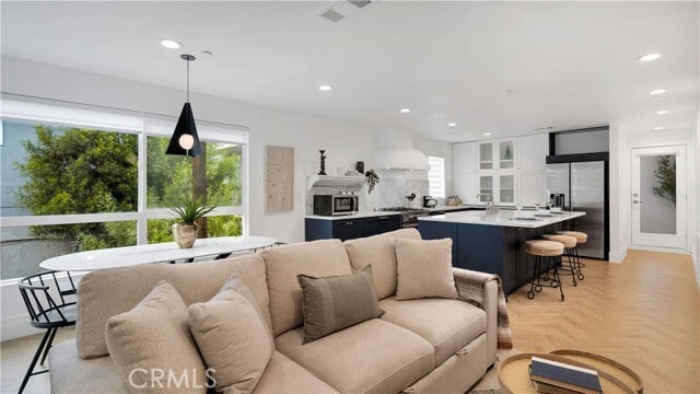 Building Photo - 1351 Seward St