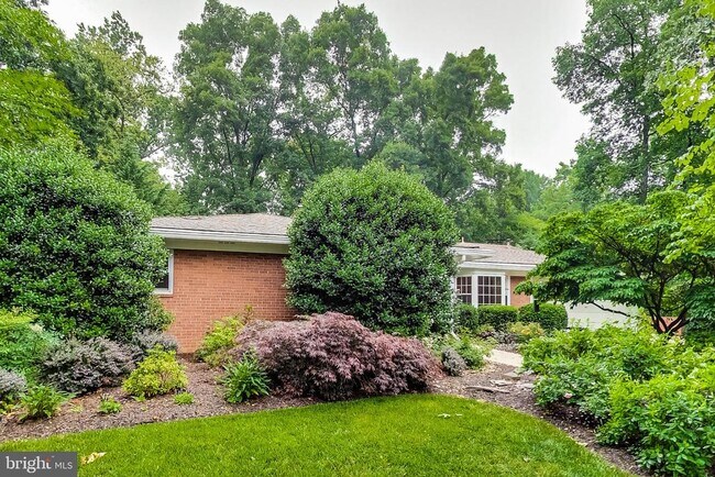 Building Photo - 14904 Claude Ln