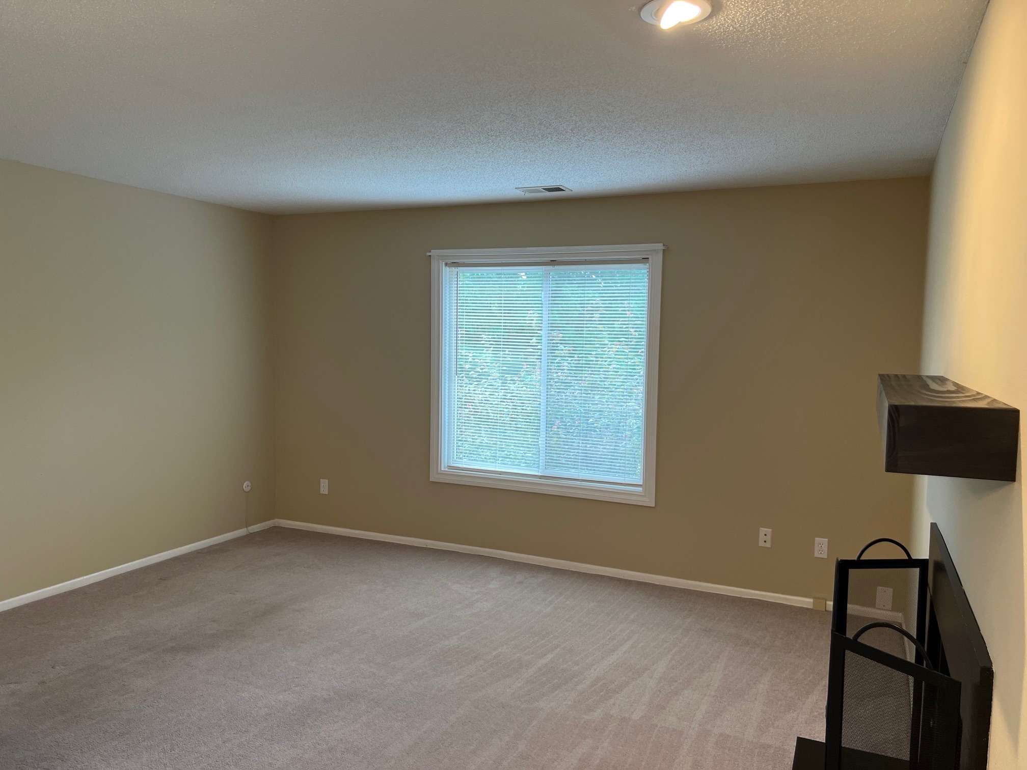 Building Photo - 5802 Ryewyck Dr