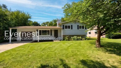 Building Photo - 7306 Larsen Ln