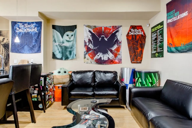 Building Photo - 1123 Leopard St