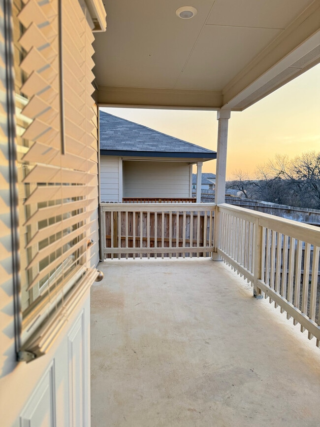 Building Photo - 3011 Lindenwood Run