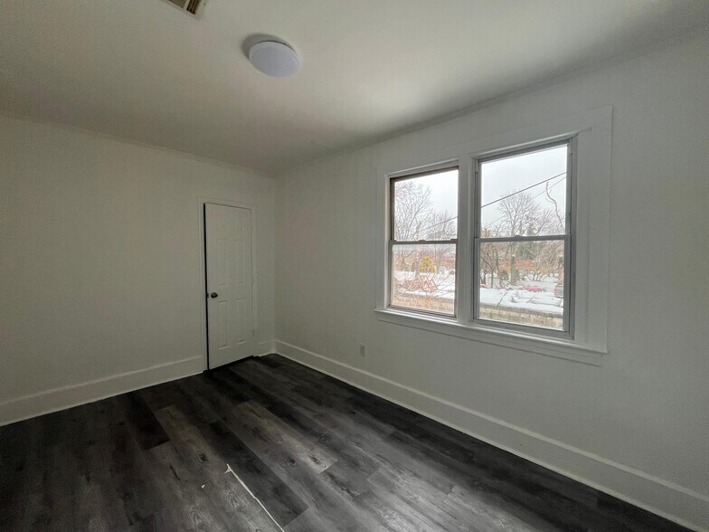 Building Photo - 108 Ocean Ave