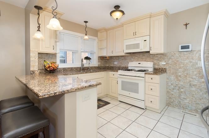 Building Photo - 3233 S 60th Ct