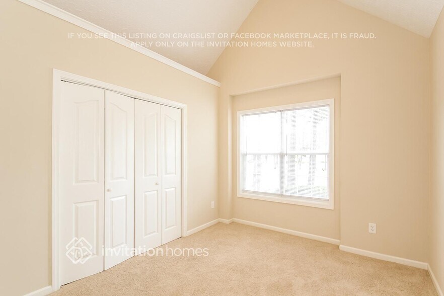 Building Photo - 180 Eastfield Ct