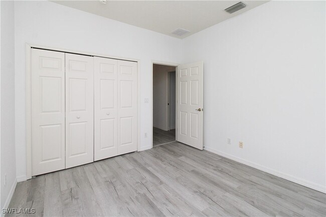 Building Photo - 3927 Aurora Ct