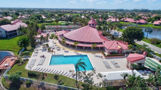 Building Photo - 7657 Lexington Club Blvd