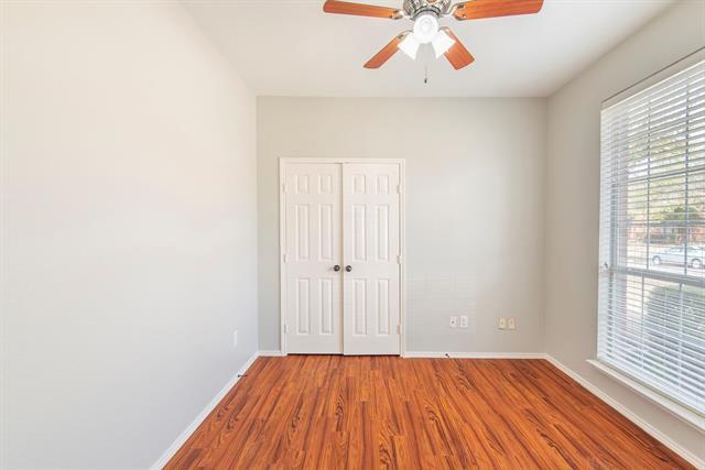 Building Photo - 2424 Cimmaron Dr