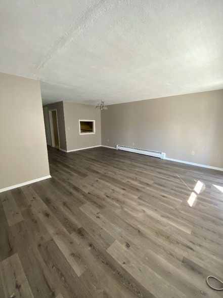 Building Photo - 200 Mountain Ave