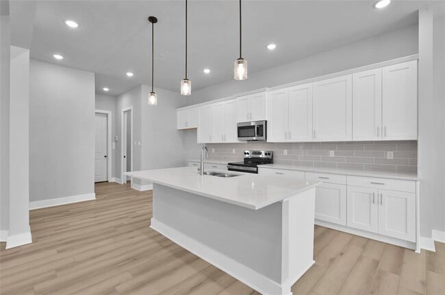 Building Photo - 28502 Tallow Rock Ln