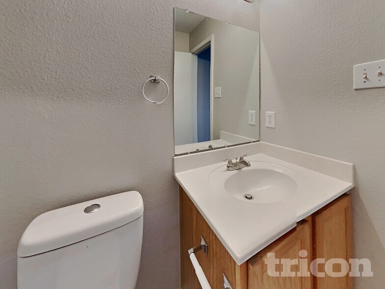 Building Photo - 12222 Autumn Cherry