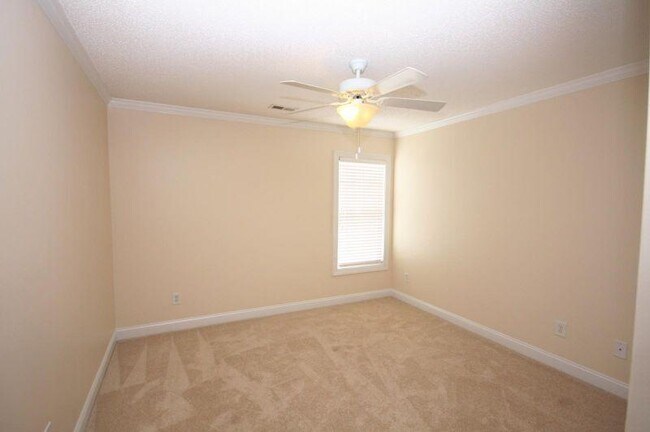 Building Photo - 4215 Dudleys Grant Dr