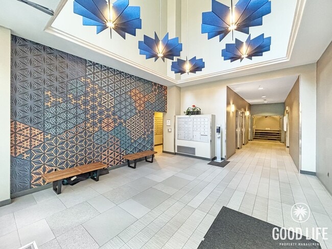 Building Photo - Beautiful 1BD/1BA Condo in Little Italy W/ A/C, W/D, Private Balcony with City Views, Community G...