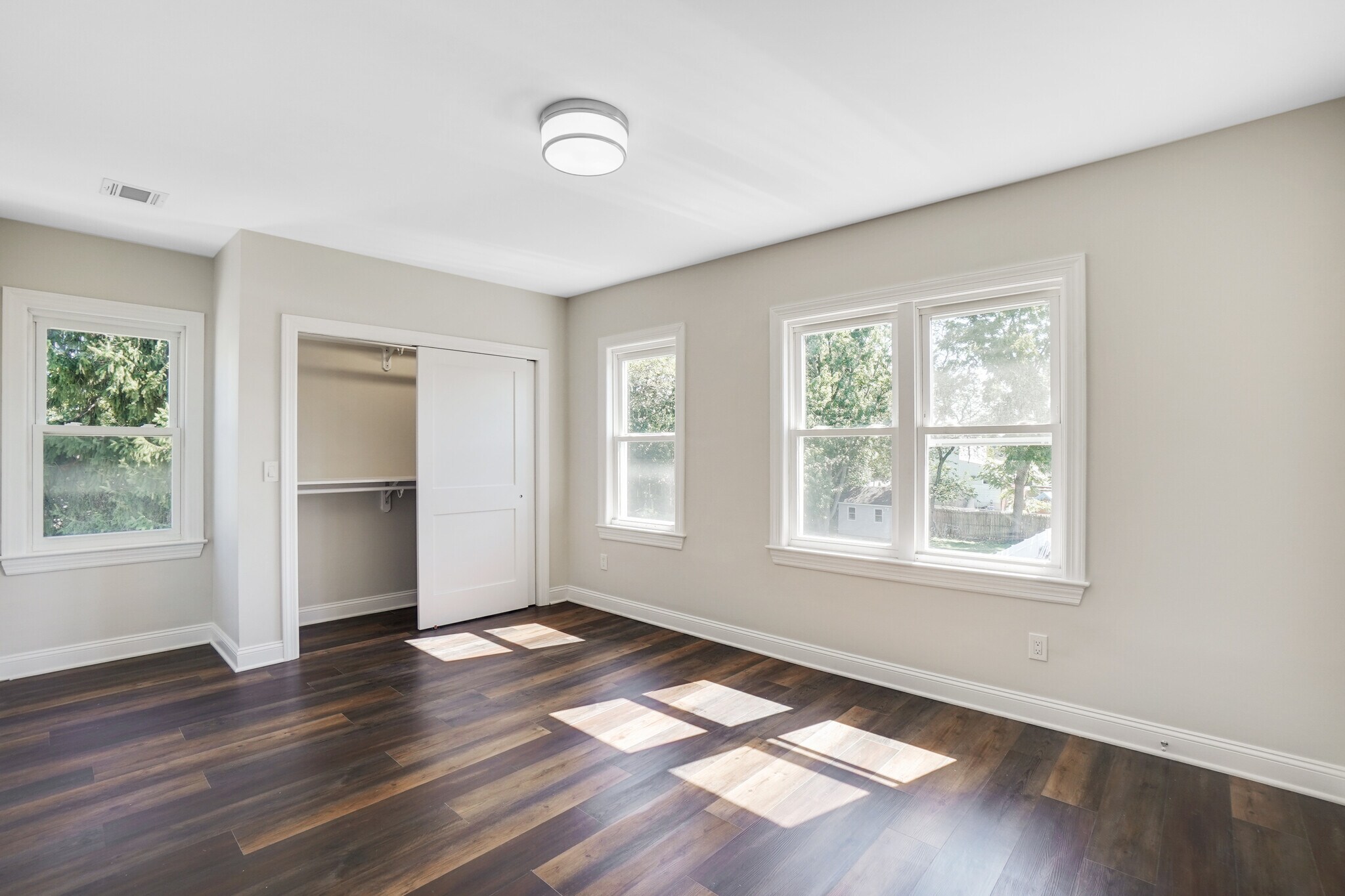 Building Photo - 77 Mill St