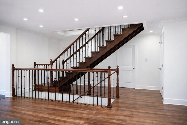 Building Photo - 1633 Kalmia Rd NW