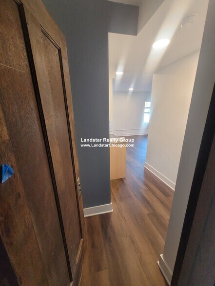 Building Photo - 1241 Chicago Ave