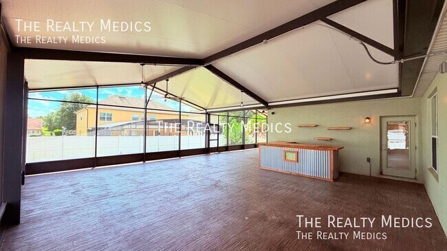 Building Photo - 4067 Knott Dr