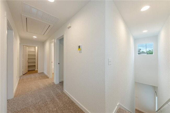 Building Photo - 1040 Winnsboro Lp