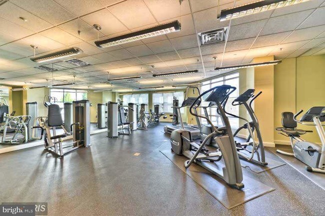 Building Photo - 11760 Sunrise Valley Dr