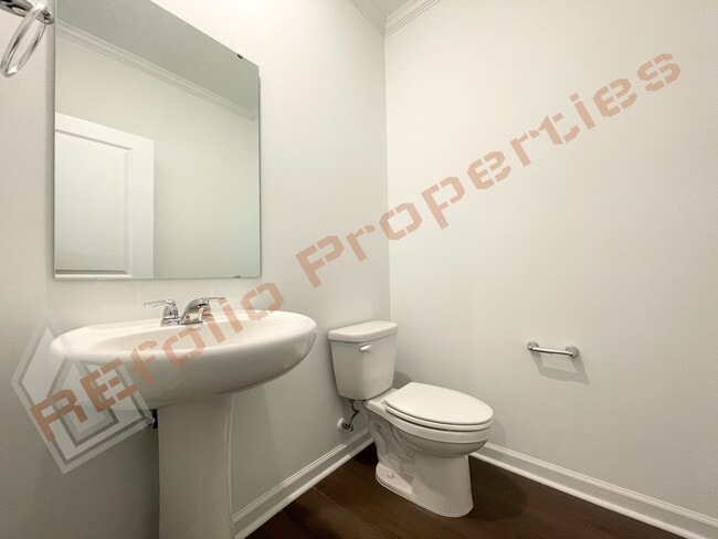 Building Photo - 813 Basswood Gln Trl