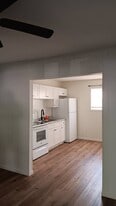 Building Photo - 238 S Magnolia St