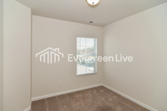 Building Photo - 955 Hamilton Cross Dr