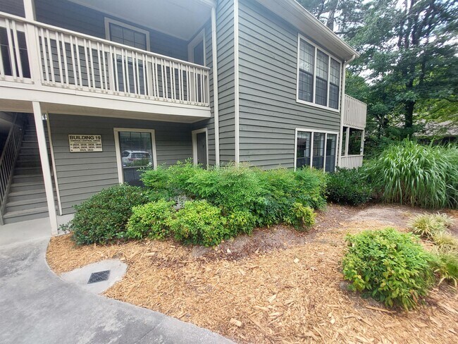 Building Photo - 2824 Vinings Central Run SE