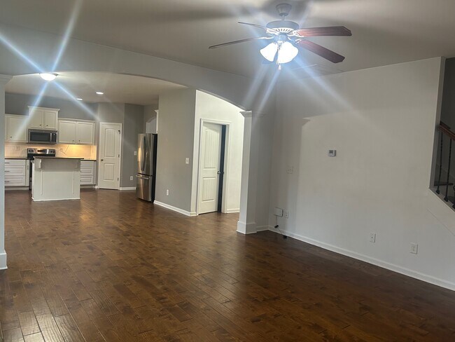 Building Photo - Zortman