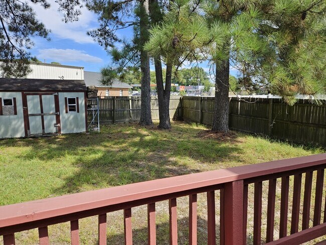 Building Photo - 1591 Hazelcrest Dr