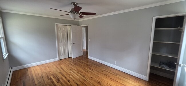 Building Photo - Single Family Home in Trumbull for Rent