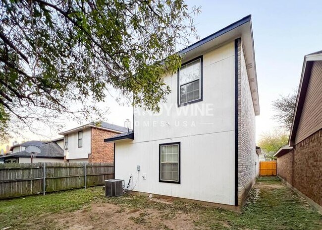 Building Photo - 910 Gable Ave