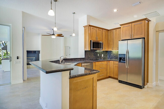 Building Photo - 19009 SE Old Trail Dr W