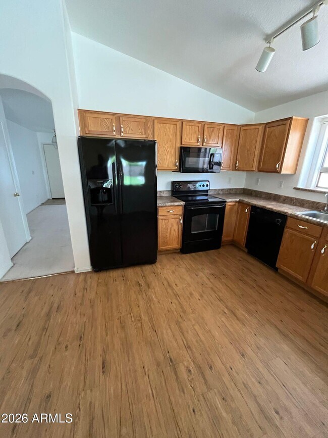 Building Photo - 29429 N Blackfoot Daisy Dr