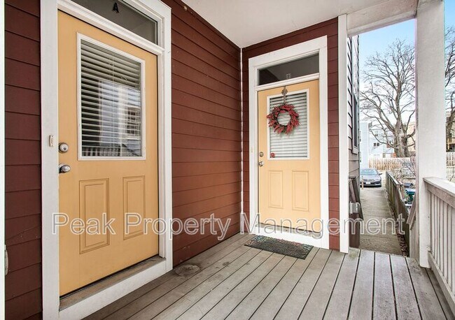 Building Photo - 2104 E Broad St