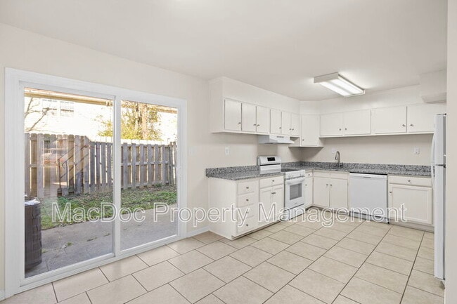 Building Photo - 129 Hickok Cir