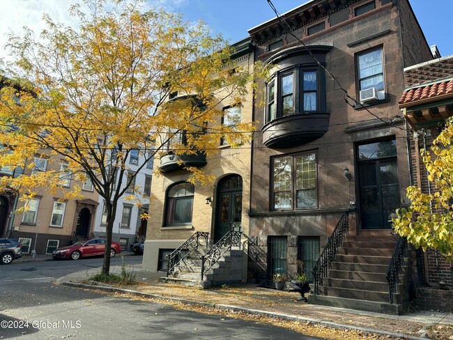 Building Photo - 1 St Joseph's Terrace